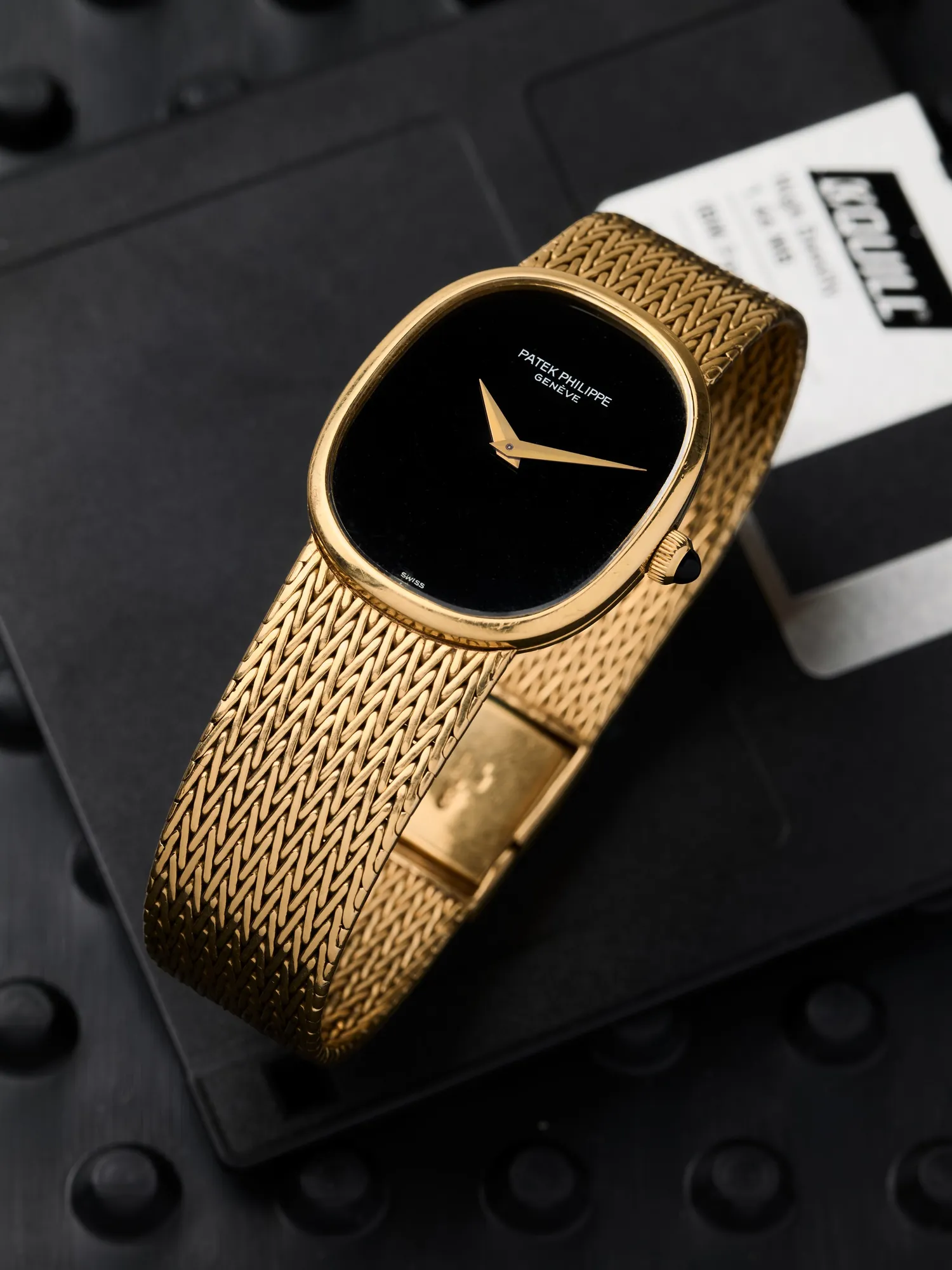 Patek Philippe Onyx Ellipse ref. 3748/900